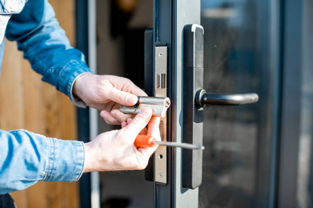 Commercial locksmith work in South East London