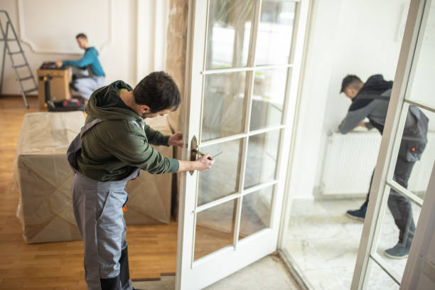 Emergency locksmith callout for a locked door in SE6